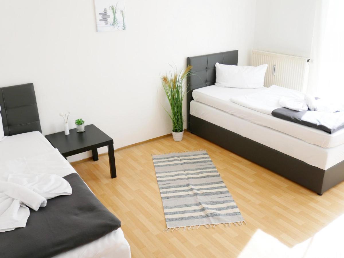 Sunnyhome Monteurwohnungen Und Apartments In Schwandorf Exterior photo